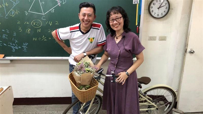 林智堅扮國中生訪恩師　竟因這個違規