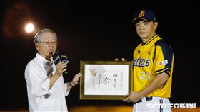 ▲彭政閔引退週末，洪瑞河現身祝福。（圖／記者林聖凱攝影）