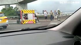 新北.國道,消防車,翻覆