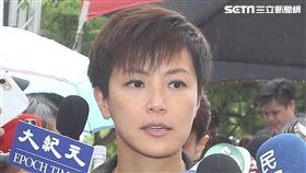 929台港大遊行，香港歌手何韻詩遭潑漆。(圖／記者邱榮吉攝影)