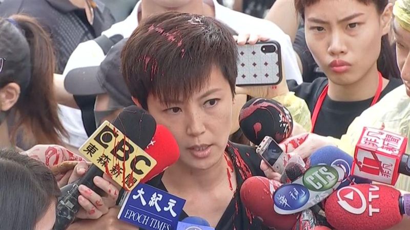 不只何韻詩遭潑漆！犯案畫面曝光了！