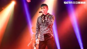 韓裔美籍的男星Jay Park（朴載範）出道第11年，從團體2PM離開之後便專注於音樂創作上，而他的獨特唱風更是吸引一票粉絲喜愛，29日帶著旗下藝人之一的HAON與 《Show me the money 》出道的Woo（禹元宰）於台北ATTSHOWBOX大直館舉辦《SEXY 4EVA》演唱　圖／德碩文化提供