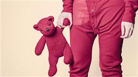 男童、玩具、調皮／pixabay