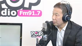 無黨籍台北市議員鍾小平接受廣播節目專訪。（圖／《POP撞新聞》提供）