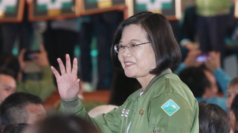 新民調辣台妹發威！蔡英文好感度過半