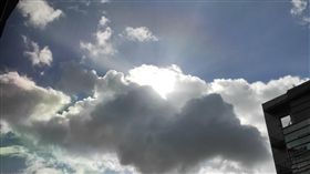 米塔觸陸卻無風雨？吳德榮：搞錯重點