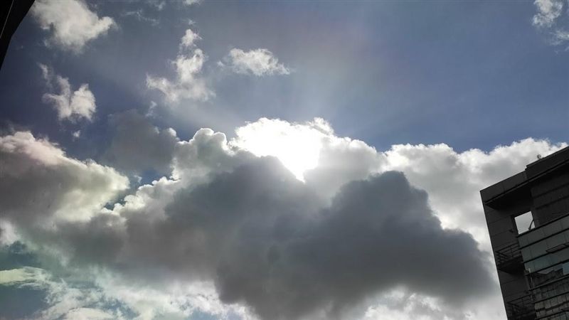 米塔觸陸卻無風雨？吳德榮：搞錯重點