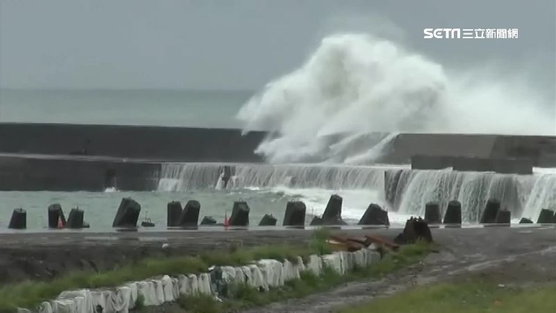 海葵影響花東「6地區警戒」至少3米長浪