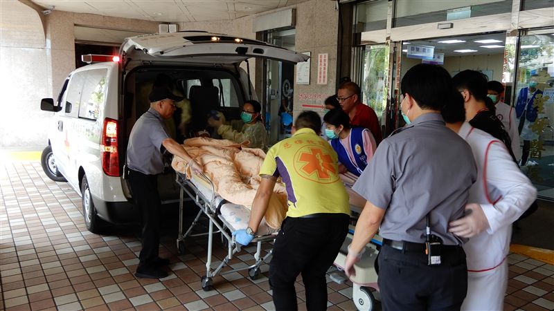 南方澳大橋斷4輕傷2重傷其中1台籍