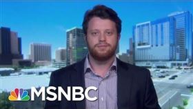 學生運作的報紙「州報」（State Press）上週末打敗了紐約時報、華盛頓郵報、有線電視新聞網（CNN）等大型新聞機構，搶先報導了美國駐烏克蘭特使佛克爾（Kurt Volker）辭職的消息。（圖／翻攝自MSNBC YouTube頻道）