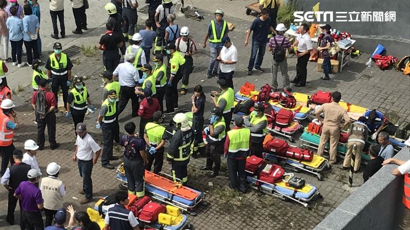 救援缺裝備訓練　消防員：先下水再說