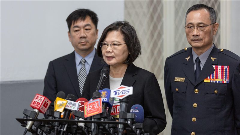 中共建政70週年　蔡英文再撐香港