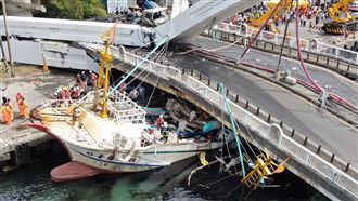 南方澳大橋坍塌　林佳龍指示救災優先