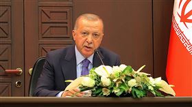 土俄伊三方峰會記者會（2）土耳其、俄羅斯、伊朗16日召開三方高峰會。土耳其總統艾爾段（圖）在聯合記者會中說，3方先前對敘利亞憲法委員會的歧見，現在已經解決。中央社記者何宏儒安卡拉攝  108年9月17日