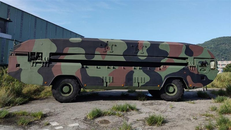 軍方搭浮門橋　全力搜救失蹤移工