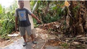 被迫大鍋炒！22歲毒蟲寡婦遭綁架　野外激戰8壯男（圖／翻攝自《中國報》）