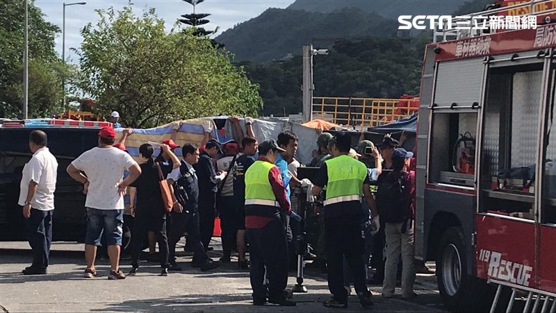 大橋崩塌釀多人死傷！尋獲第5具遺體