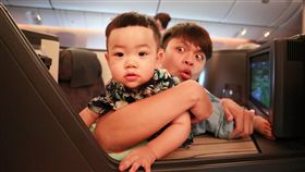 蔡阿嘎、蔡桃貴。翻攝自臉書