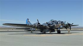 B-17轟炸機加洲棕櫚谷的蘭卡斯特市舉行洛杉磯郡航空秀，圖為靜態展示的B-17轟炸機。中央社記者曹宇帆蘭卡斯特攝　107年3月24日