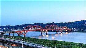 新北市,關渡大橋,耐震補強,管線遷移,議員,促復工(圖/新北市觀旅局提供)中央社