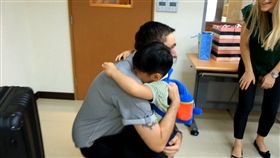 挪威夫妻收養台灣4歲遲緩兒龍龍(兒福聯盟提供)