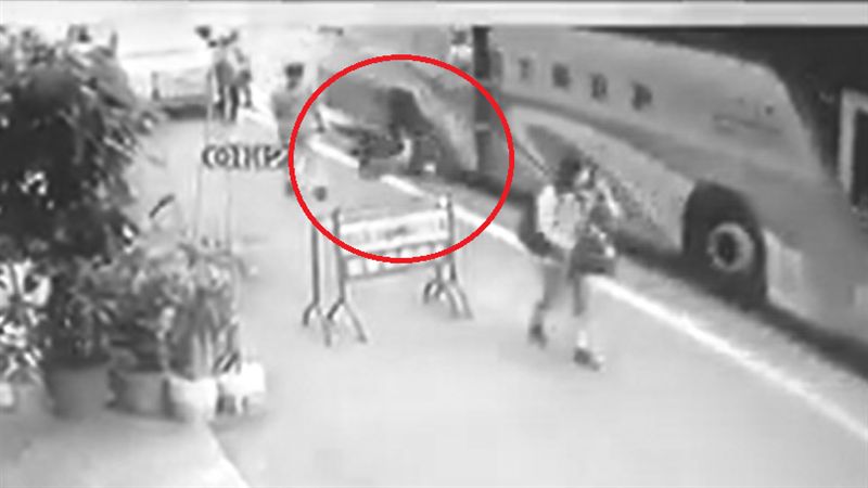 疏於注意！校車司機輾斷女學生左腿