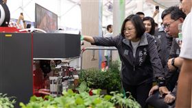 蔡英文參觀農博