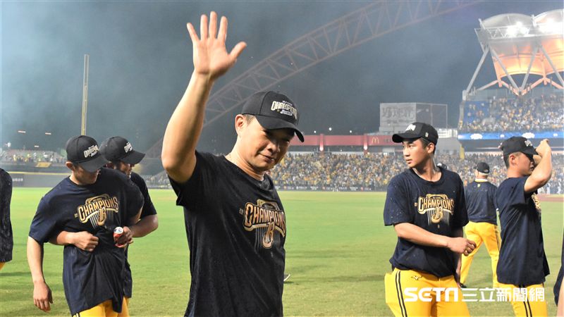 中職／猿迷來加油　彭政閔3壞球安打