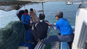 澎湖東吉嶼,薰衣草森林,珊瑚礁,漁網覆蓋,環境(圖/海管處提供)中央社