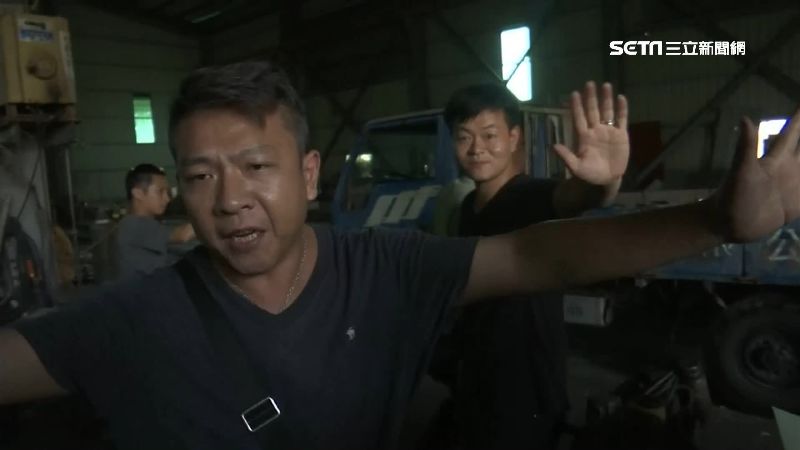 記者追問違建　群峪負責人強硬趕人
