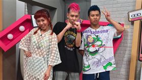 同門嘻哈新星屁孩、黃右年、陳瑾緗上17直播節目《趣你的娛樂》（趣你的娛樂/提供）