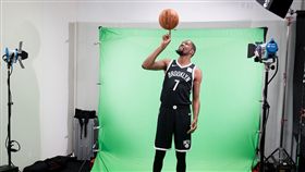 NBA／首穿網戰袍！KD選7號因…
NBA,布魯克林籃網,Kevin Durant,球衣,背號,聖經
翻攝自推特