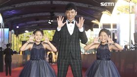 香蕉哥哥,左左右右/記者林士傑攝影