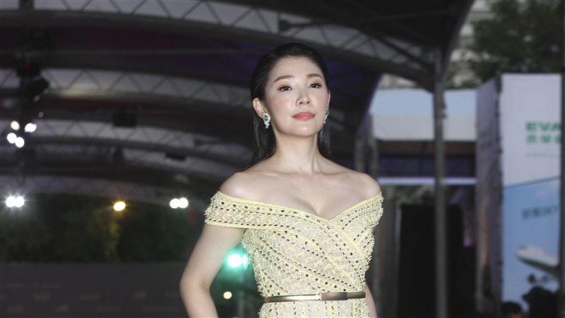 超正主播炸美乳！驕傲和全身都環保