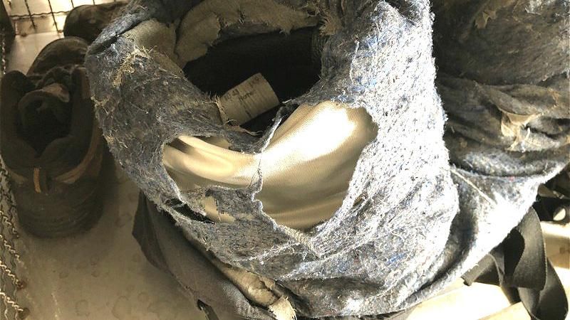 拿命救人！消防衣褲「棉絮外露」破爛