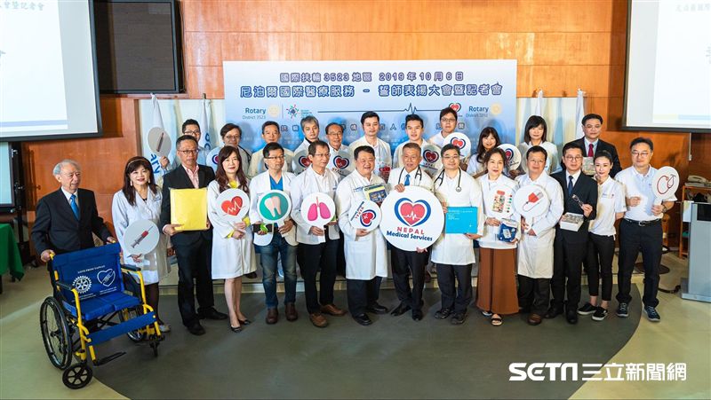 四海一家！　百人行醫團送愛到尼泊爾