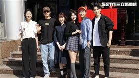 台劇《若是一個人》今（7日）舉行開鏡記者會，劇中主要演員宋柏緯、孫可芳、林子閎、林鶴軒（大鶴）、朱主愛（四葉草）、陳璇、龍劭華等人皆出席開鏡儀式。圖／記者林聖凱攝影