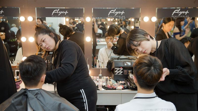 金鐘指定　FLY UP高解析彩妝
