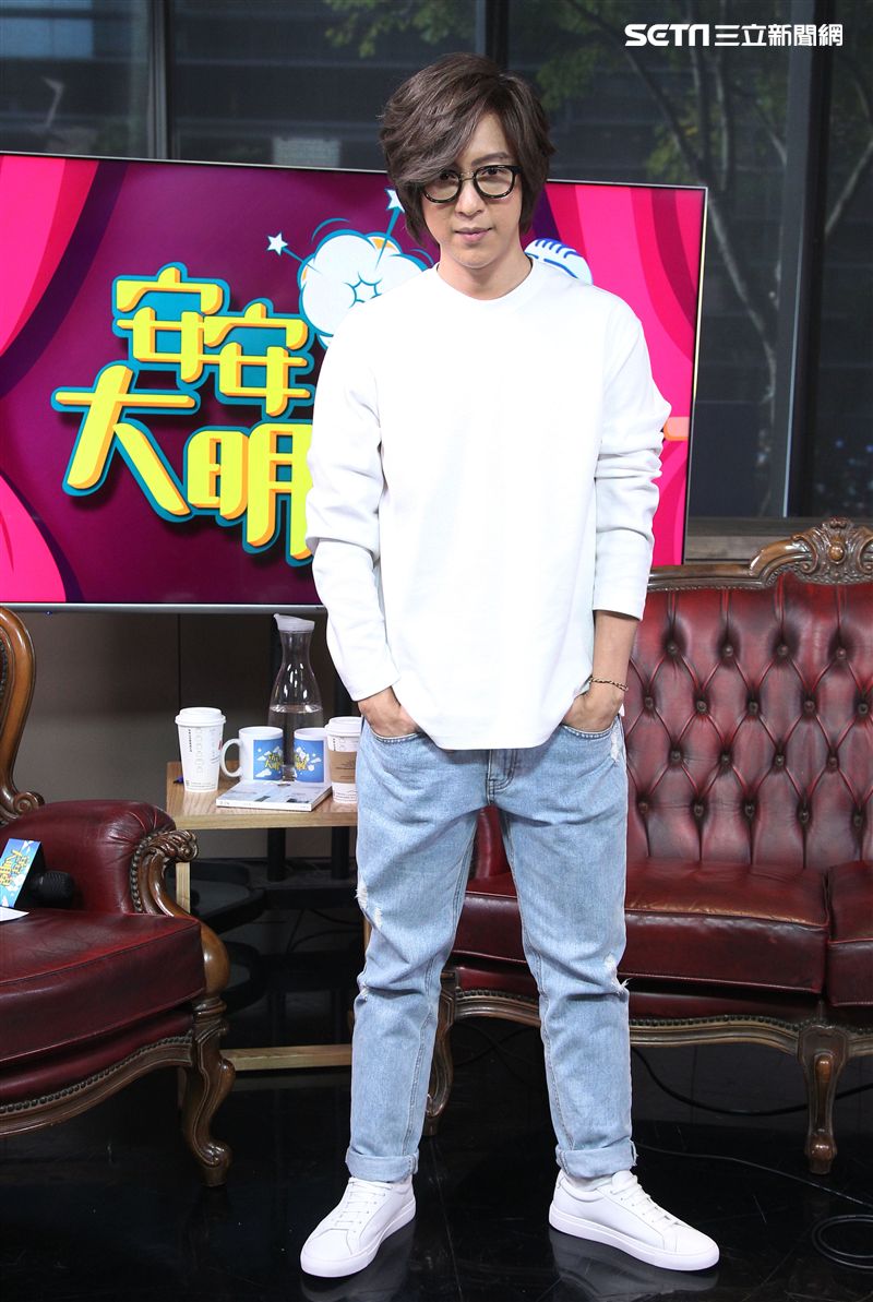 方泂鑌安安大明星（記者邱榮吉/攝影）