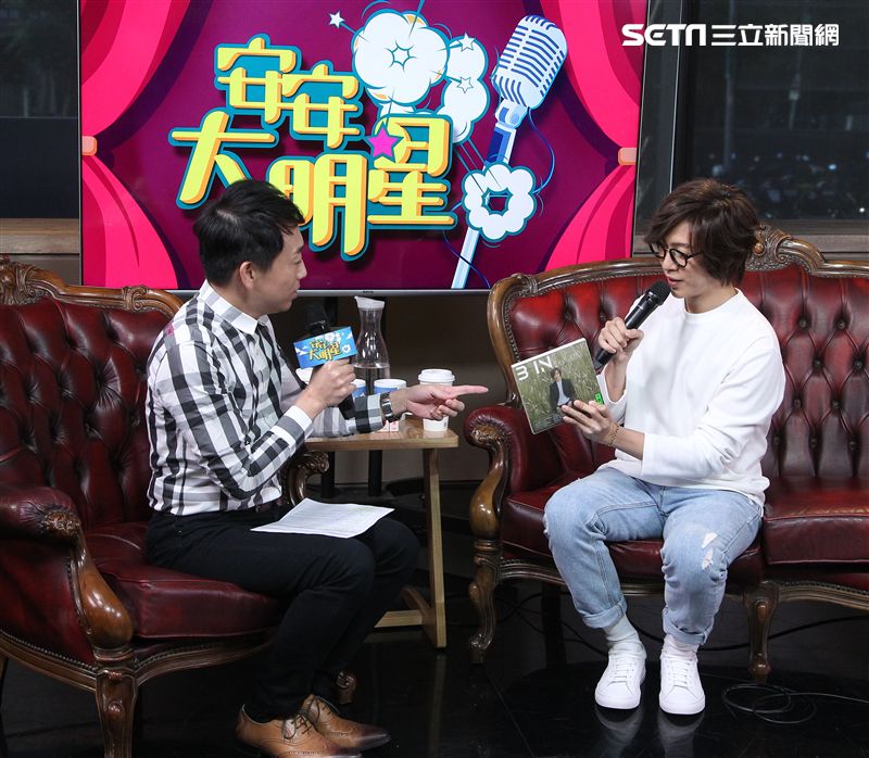 方泂鑌安安大明星（記者邱榮吉/攝影）
