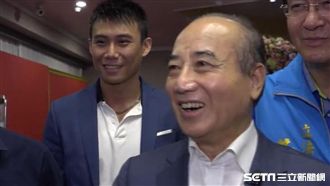 聞韓請假拚大選　金平秒笑…吐這句！