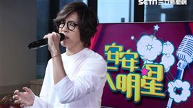 ▲方泂鑌帶來現場演唱。（圖／記者邱榮吉攝影）