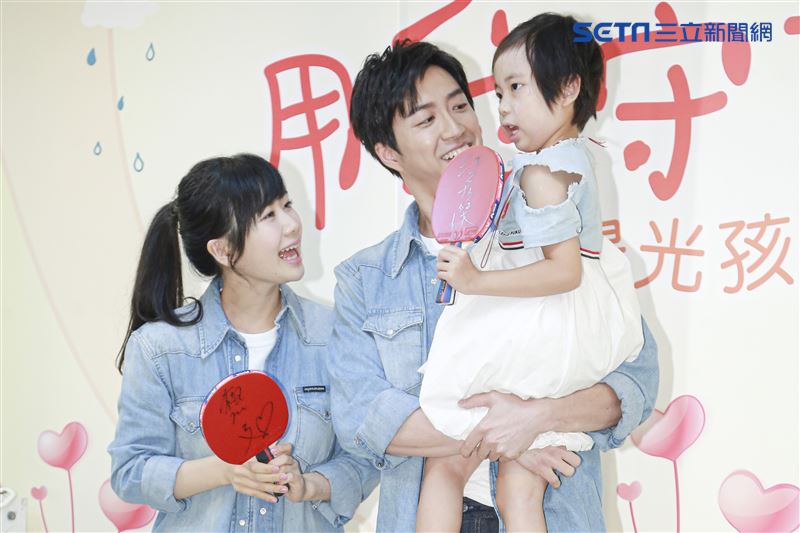 江宏傑與福原愛出席陽光基金會公益活動為燒傷顏損兒重建心理。（圖／記者林士傑攝影）