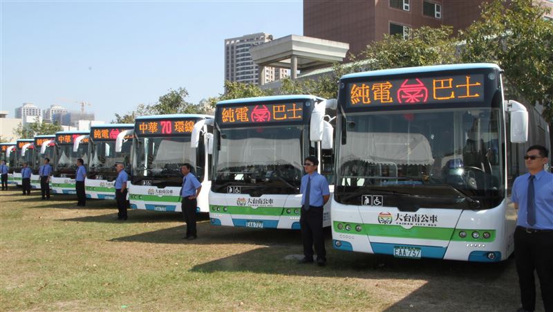 交部砸百億　拼2030公車全電動化
