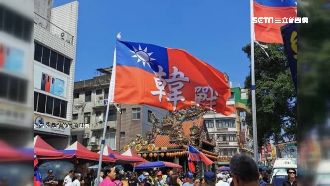韓粉譙侯友宜不升旗　卻被爆毀損國旗
