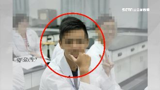 老翁「全身冒煙」竟是醫大生潑化骨水