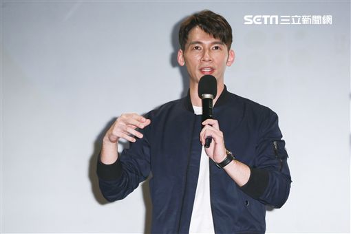 溫昇豪現身聊法國詐騙記者林士傑攝影