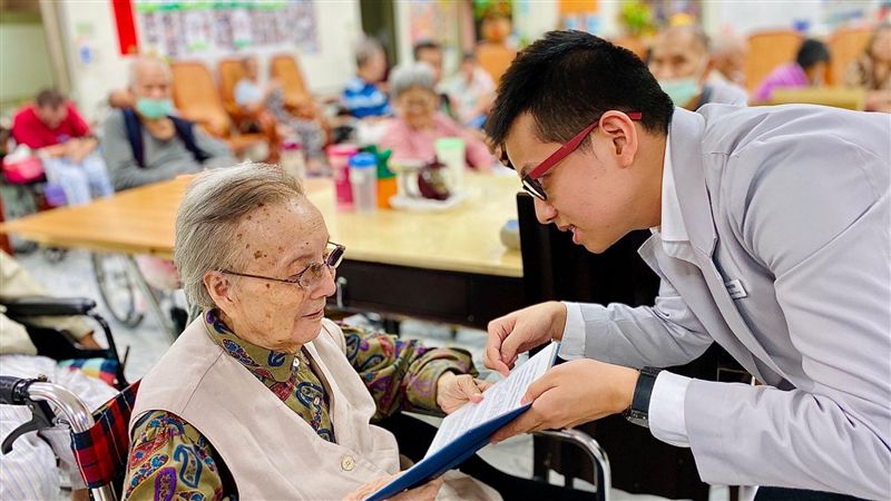 響應「世界視覺日」這些店捐一日所得