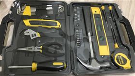 男新買工具箱…打開竟鎖滿螺絲！他傻眼：我就是缺工具才買（圖／翻攝自PTT）