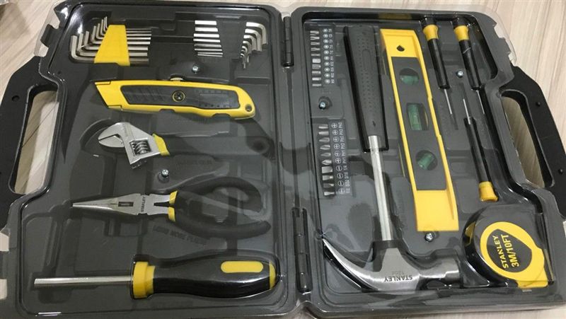 矛盾！男新買工具箱…打開竟鎖滿螺絲